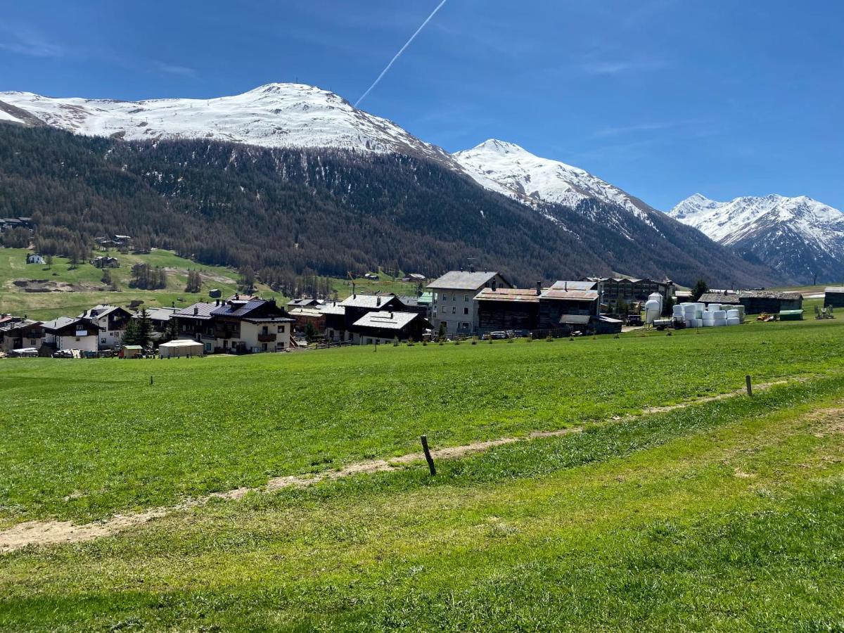 Mountain Chalet Milly Livigno Buitenkant foto
