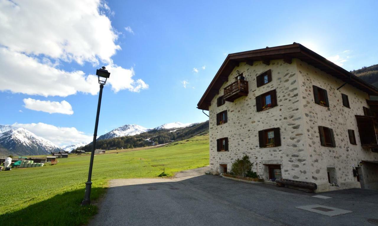 Mountain Chalet Milly Livigno Buitenkant foto