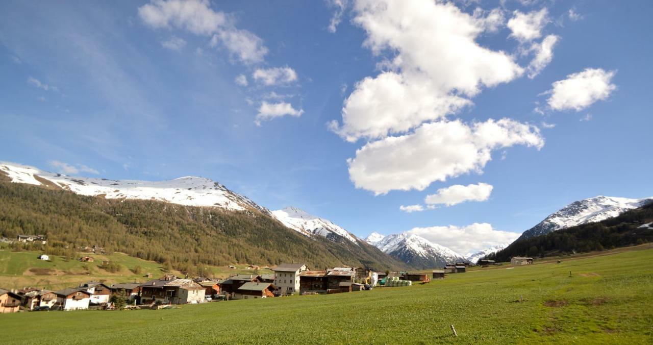 Mountain Chalet Milly Livigno Buitenkant foto